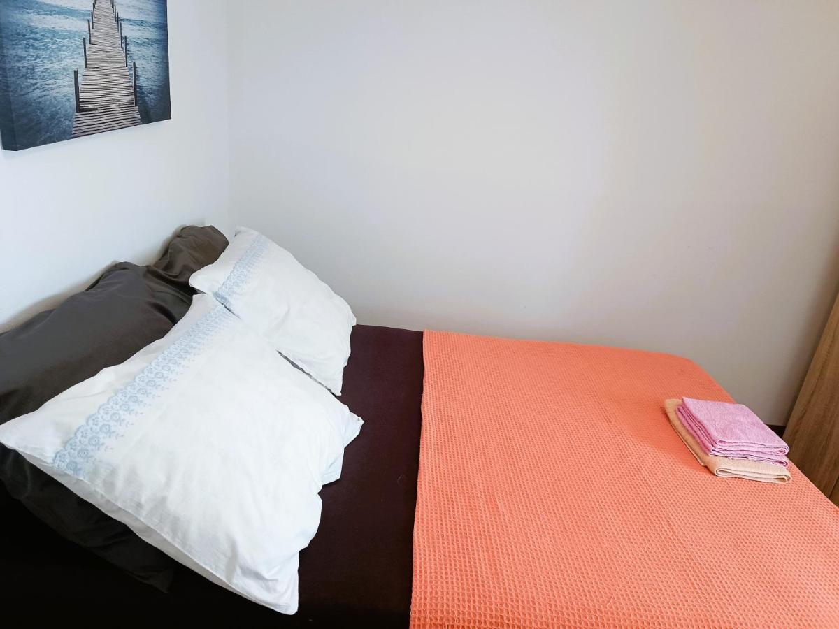 Apartments Babic 50 Meters From The Beach Vir Exterior photo